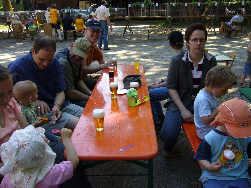Haehnewettkraehen der Kreisjugend des Kreisverbandes Guetersloh 003.jpg - Hähnewettkrähen des Kreisverbandes Gütersloh in Langenberg auf dem Hofe Großelohmann
